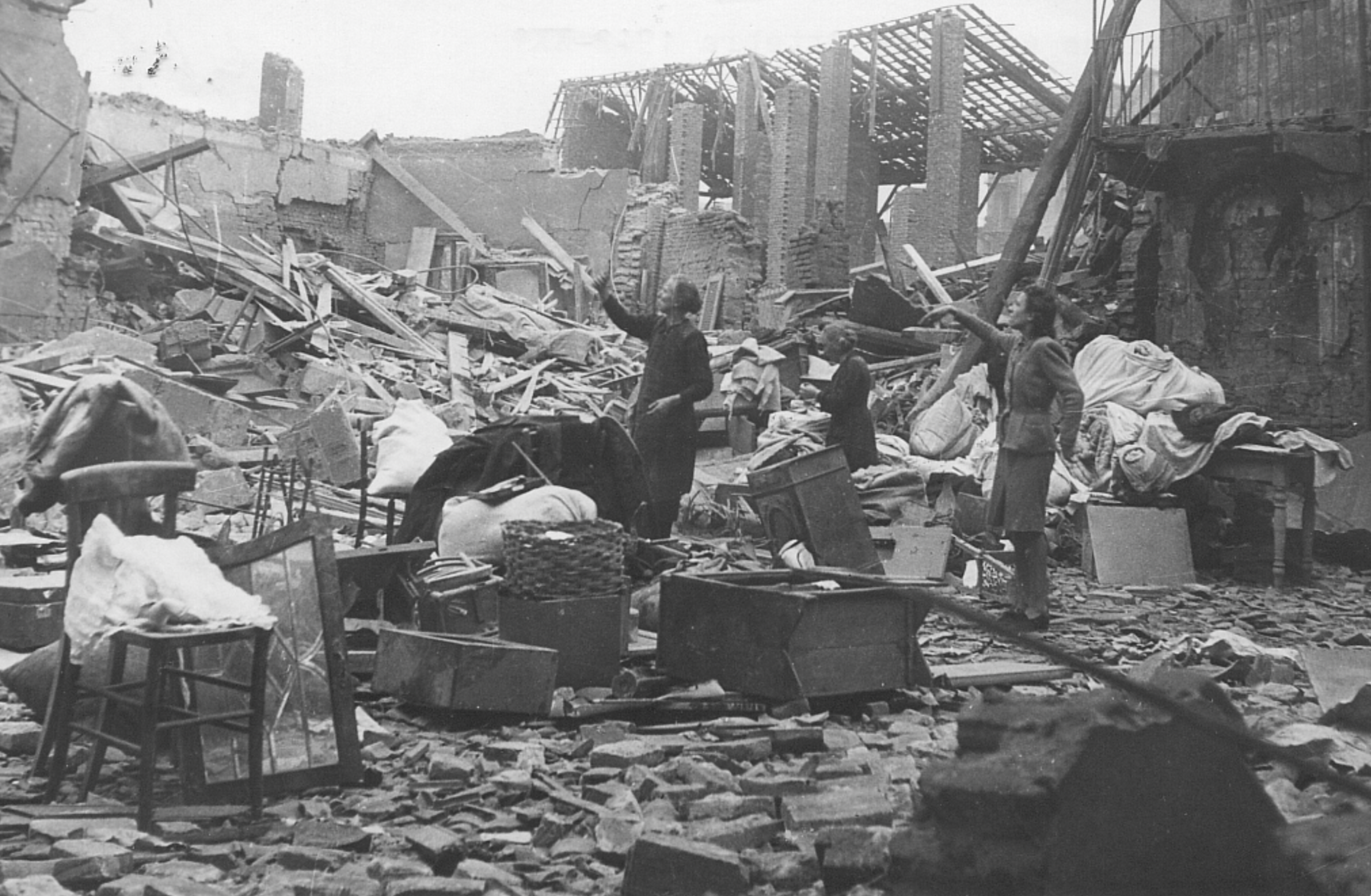 I bombardamenti su Milano tra storia e memoria